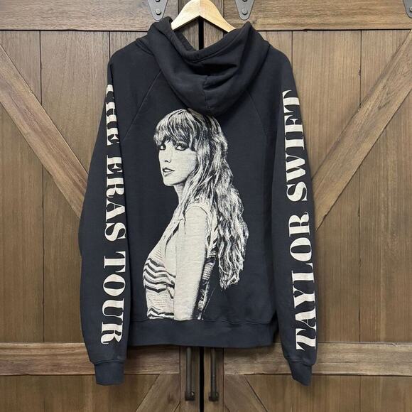 NEW Taylor Swift | The Eras Tour Black Hoodie size Large 2023 Photo Long Sleeve - Picture 1 of 5